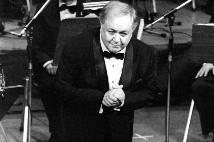 Μάνος Χατζιδάκις αφιέρωμα