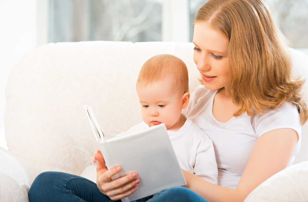 οφέλη ανάγνωσης σε μωρά