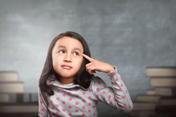 Σε μια εποχή με υπερπληροφόρηση και υπερβολικά ερεθίσματα, η ιδιότητα της κριτικής σκέψης στα παιδιά είναι περισσότερο από ποτέ απαραίτητη