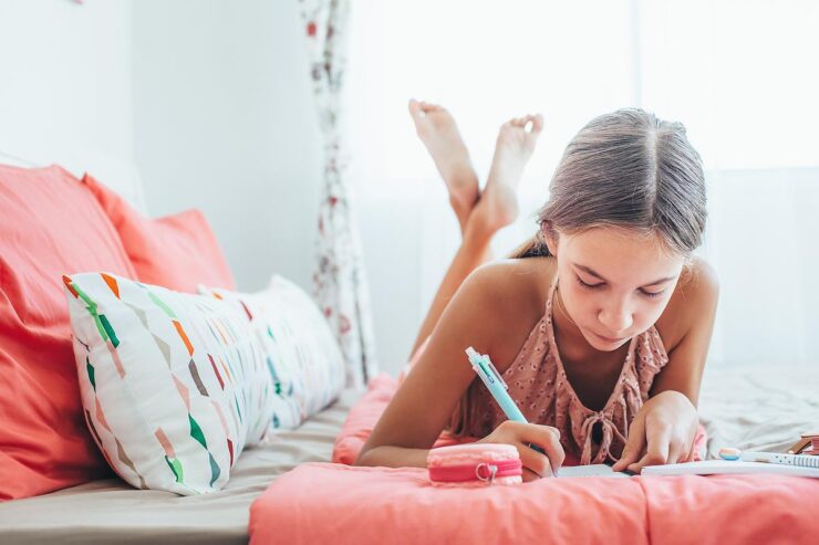 Με αφορμή την Παγκόσμια Ημέρα Ευτυχίας, συμβουλές για να μεγαλώσετε ένα ικανοποιημένο παιδί