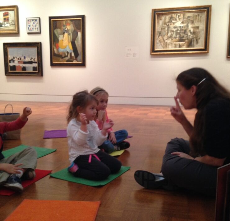 Η επαφή με την τέχνη προσφέρει στα παιδιά πολλά οφέλη, υποστηρίζουν οι ειδικοί παιδικής ανάπτυξης