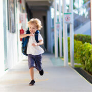 Καθώς προετοιμάζετε το παιδί σας για ένα μεταβατικό ορόσημο, θα πρέπει να προετοιμάσετε και τον εαυτό σας.