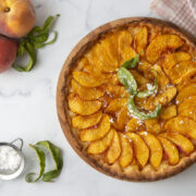 Λαχταριστή κι εύκολη ροδακινόπιτα χωρίς ψήσιμο