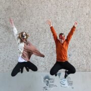 Μια παράσταση που ευαισθητοποιεί τα μικρά παιδιά στο θέμα των αδέσποτων ζώων