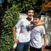 Μαθαίνοντας στο παιδί, τον έφηβο ή τον νεαρό ενήλικα πώς να οικοδομεί και να διατηρεί σχέσεις