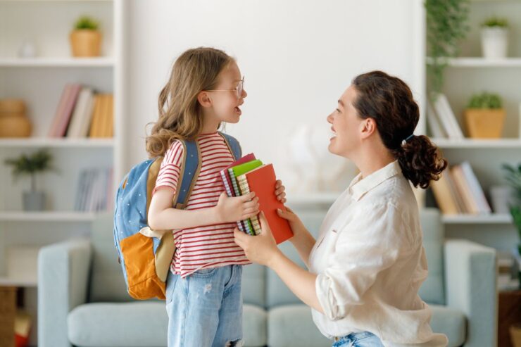 Συμβουλές για να έχετε ουσιαστικές και βοηθητικές συζητήσεις για όσα αφορούν κι απασχολούν το παιδί σε όλη τη σχολική χρονιά