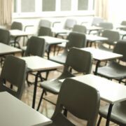 Η σχολική χρονιά ξεκινά με πλήθος προβλημάτων.