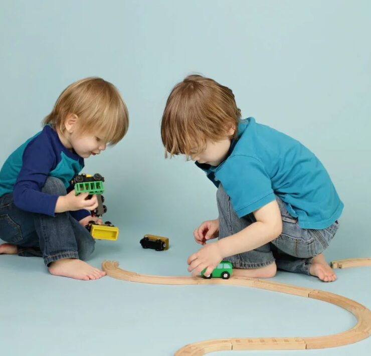 Υπάρχουν ορισμένες αξίες που θα θέλαμε να έχουν τα παιδιά μας. Πώς όμως θα τις διδάξουμε;