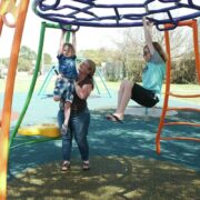 Τα προβλήματα ψυχικής υγείας στα παιδιά αυξάνονται. Φταίει η έλλειψη χρόνου παιχνιδιού;