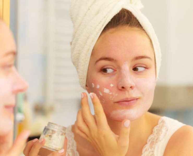 Το μέλασμα, που ονομάζεται επίσης μάσκα της εγκυμοσύνης, είναι μια δερματική πάθηση που χαρακτηρίζεται από υπερμελάγχρωση. Δείτε τι πρέπει να γνωρίζετε για τα αίτια, τα συμπτώματα και εάν μπορείτε να το αποτρέψετε.