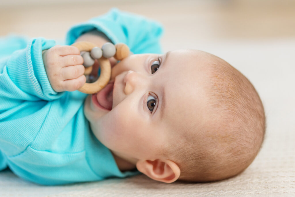 Πώς να απαλύνετε την οδοντοφυΐα του μωρού σας
