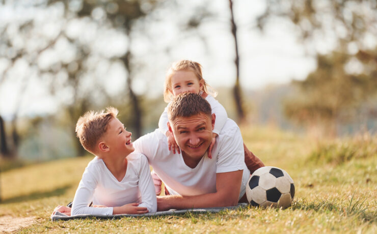 Χτίζοντας ισχυρότερους δεσμούς: Δραστηριότητες πατέρα-παιδιού για κάθε ηλικία