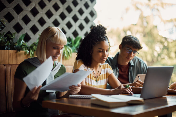 Οι δέκα καλύτερες συμβουλές και υποδείξεις για πιο αποτελεσματική μελέτη κατά τη διάρκεια των εξετάσεων
