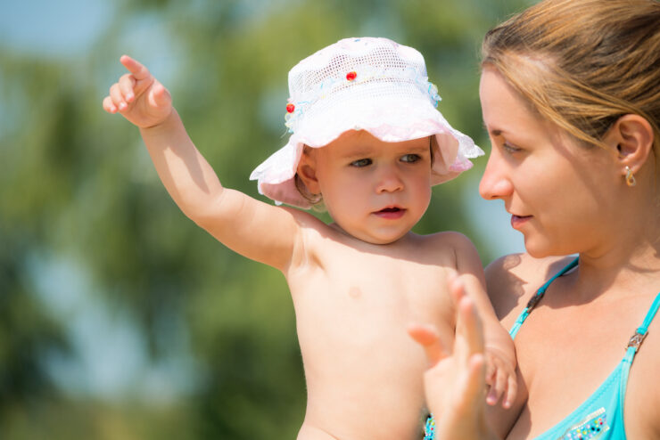Καλοκαιρινή ζέστη και μωρά: συμβουλές για το τι να αποφύγετε