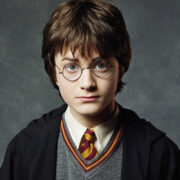 Harry Potter: 20+ ενδυναμωτικές φράσεις με αφορμή τα γενέθλια του λογοτεχνικού ήρωα αλλά και της συγγραφέα του