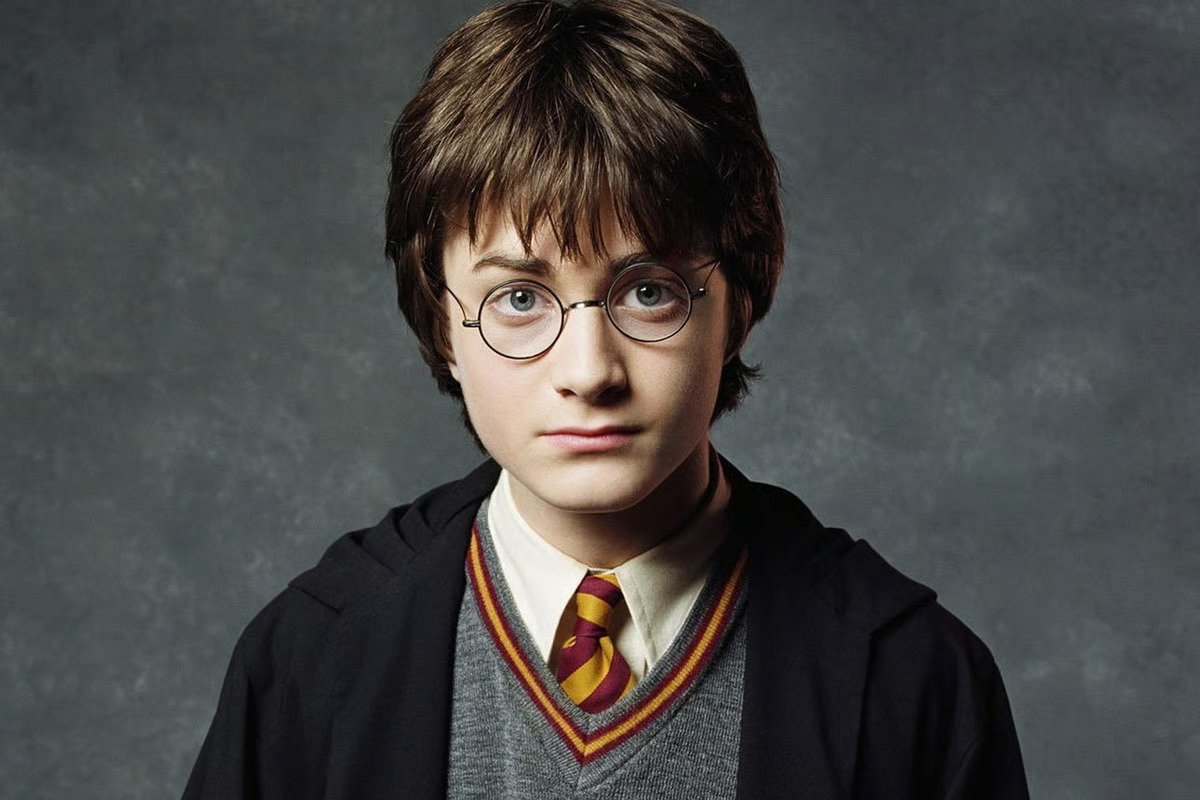Harry Potter: 20+ ενδυναμωτικές φράσεις με αφορμή τα γενέθλια του λογοτεχνικού ήρωα αλλά και της συγγραφέα του