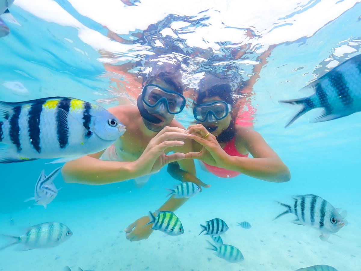 Snorkeling: Μάσκα, πέδιλα, αναπνευστήρας... και μυήστε τα παιδιά στη μαγεία του θαλάσσιου βυθού