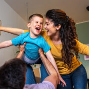 Back to school tips: οι καλοί βαθμοί «σε πάνε μόνο μέχρι ένα σημείο» τονίζει η συγγραφέας Susan Dominus – δείτε 5 πράγματα που ευνοούν τη συνολική επιτυχία