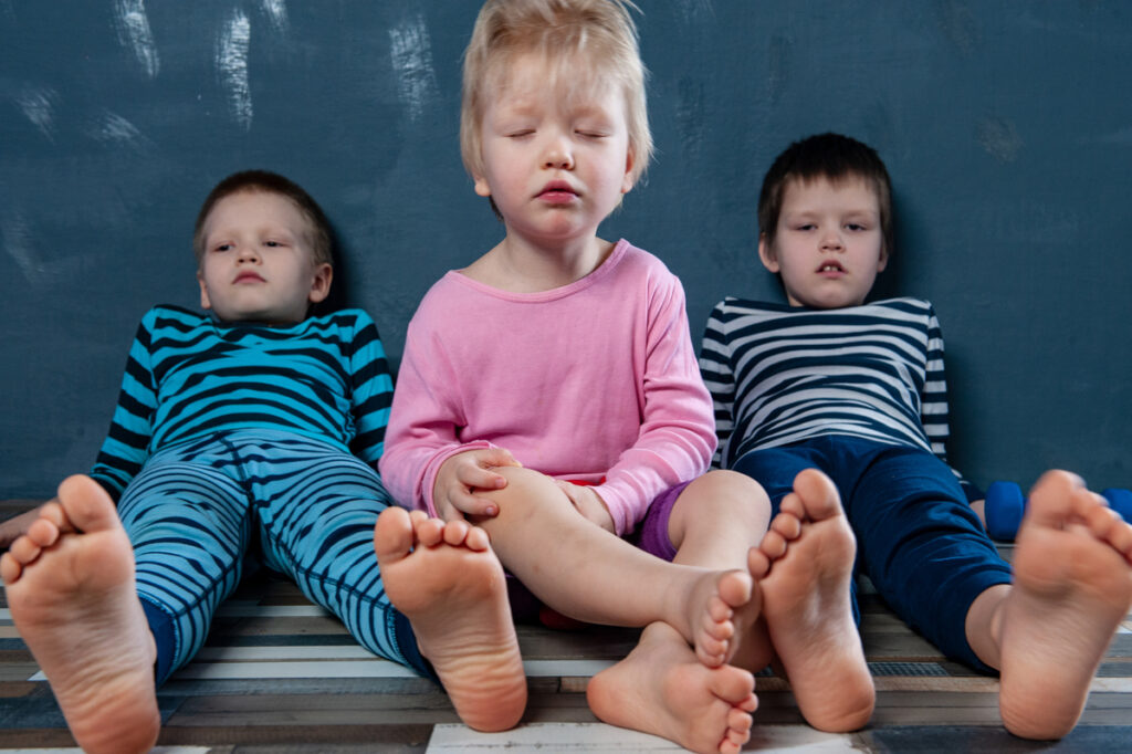 Πώς να αναθρέψετε ένα «πνευματώδες παιδί», σύμφωνα με την εκπαιδεύτρια γονέων Mary Sheedy Kurcinka