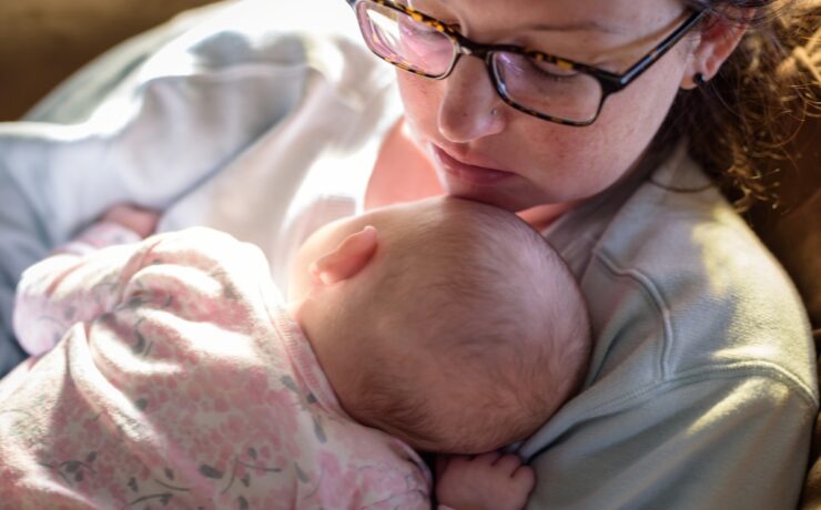 Έρευνα αποκαλύπτει ότι το ανοσοποιητικό σύστημα ενεργοποιεί μια μακροπρόθεσμη αμυντική απόκριση στο στήθος κατά τη διάρκεια του θηλασμού