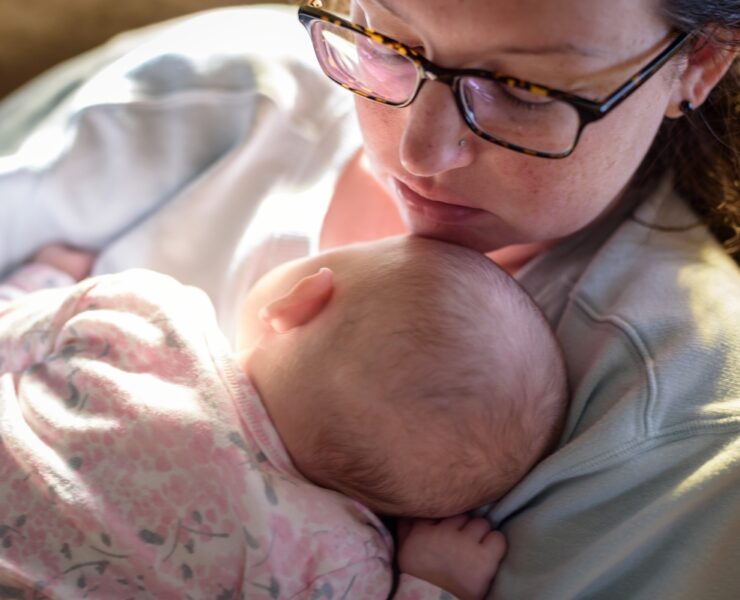 Έρευνα αποκαλύπτει ότι το ανοσοποιητικό σύστημα ενεργοποιεί μια μακροπρόθεσμη αμυντική απόκριση στο στήθος κατά τη διάρκεια του θηλασμού