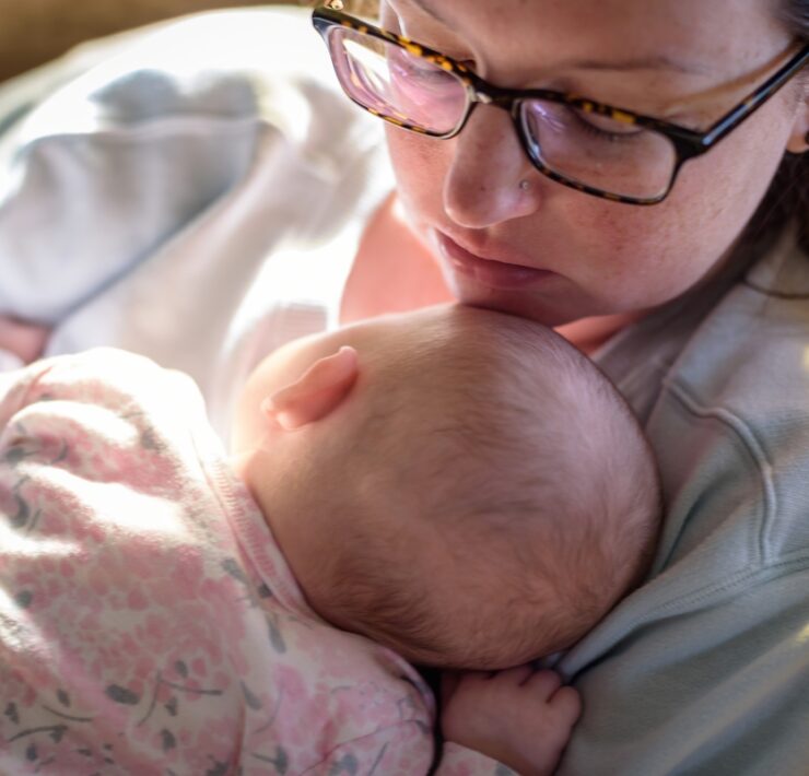 Έρευνα αποκαλύπτει ότι το ανοσοποιητικό σύστημα ενεργοποιεί μια μακροπρόθεσμη αμυντική απόκριση στο στήθος κατά τη διάρκεια του θηλασμού