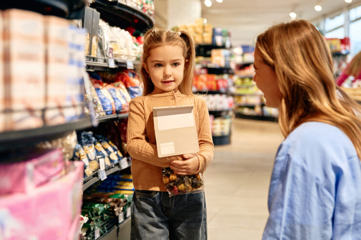 Black Friday: Η τέλεια ευκαιρία να διδάξετε στα παιδιά σας αυτά που δεν αγοράζονται με χρήματα