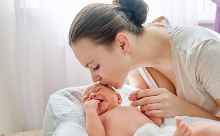 Νέα μαμά: 10 συνήθειες μετά τον τοκετό που προστατεύουν την ψυχική υγεία σου