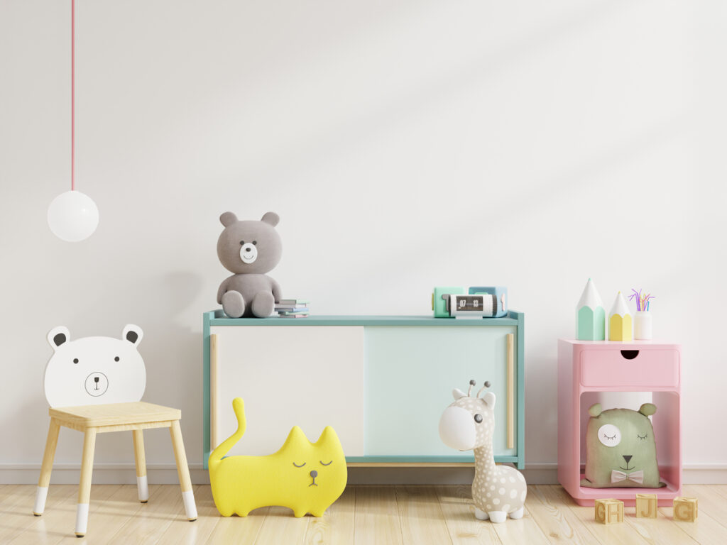 Λιγότερα παιχνίδια, περισσότερη ευτυχία: Τι δείχνει έρευνα για το παιχνίδι και την ανάπτυξη των παιδιών