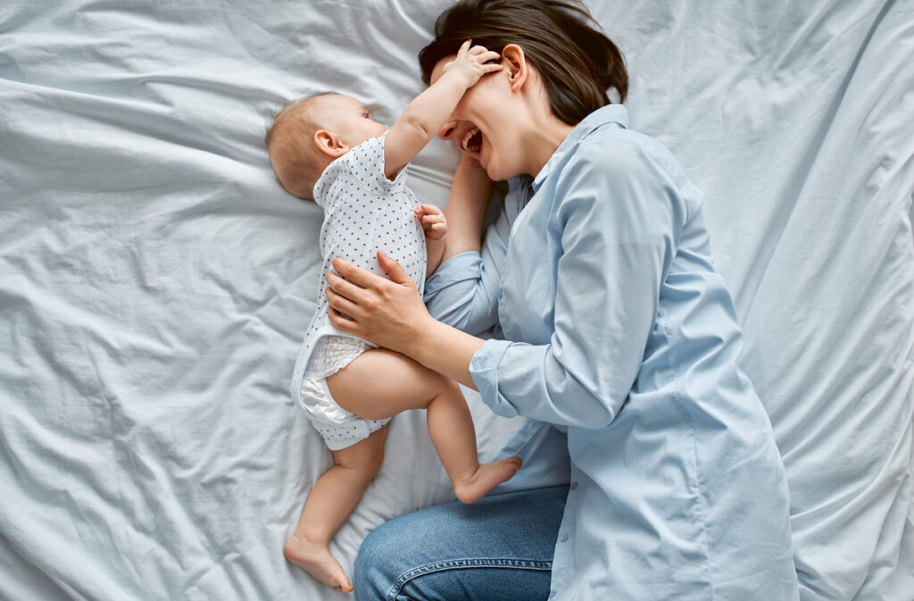 Μα τι είναι επιτέλους τα «Παράθυρα Ξύπνιου» (Wake Windows) και γιατί οι νέες μαμάδες έχουν εμμονή με τον «Τέλειο Ύπνο» / Sleep Training;