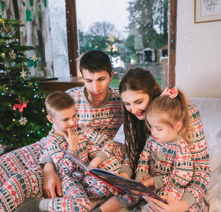Φέτος τα Χριστούγεννα, κάντε ένα δώρο στον εαυτό σας: 10 τρόποι να γλιτώσετε το άγχος της «Τέλειας Γιορτής»