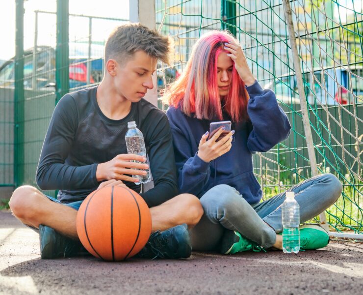 Νέα μελέτη αποκαλύπτει επικίνδυνες τάσεις στο TikTok που στέλνουν παιδιά στα επείγοντα