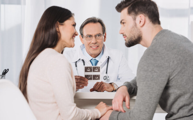 Υποβοηθούμενη αναπαραγωγή: Ο απόλυτος οδηγός για τις θεραπείες γονιμότητας