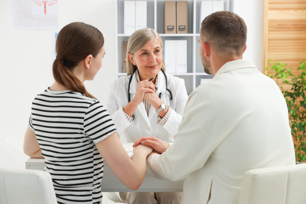 Υποβοηθούμενη αναπαραγωγή: Ο απόλυτος οδηγός για τις θεραπείες γονιμότητας