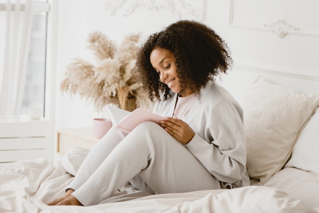 8 ιεροτελεστίες για να ξαναβρείς τον εαυτό σου (και όχι μόνο το μωρό σου) μετά τον τοκετό