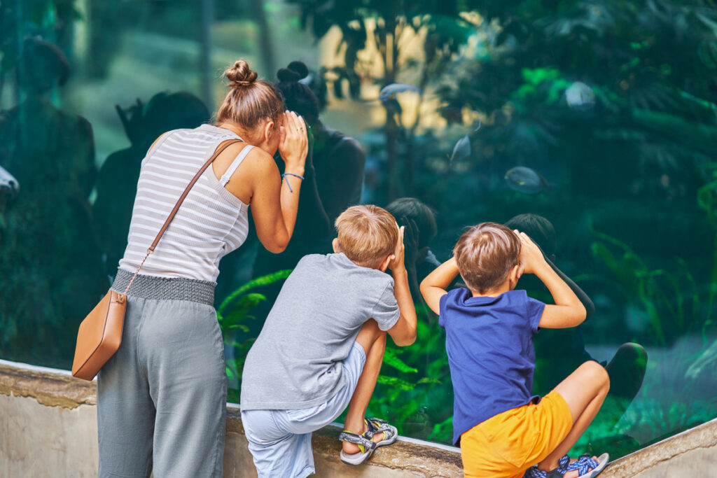 Τα παιδιά μας κινούνται με την «ταχύτητα του θαύματος»: Να γιατί πρέπει να σταματήσουμε να τρέχουμε και να μάθουμε να περπατάμε δίπλα τους