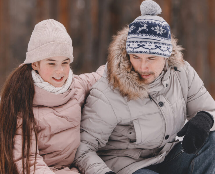 Εφηβεία και σχέσεις: Τι χρειάζονται πραγματικά οι έφηβοι από εσάς (ακόμα κι αν δεν θα σας το πουν ποτέ)