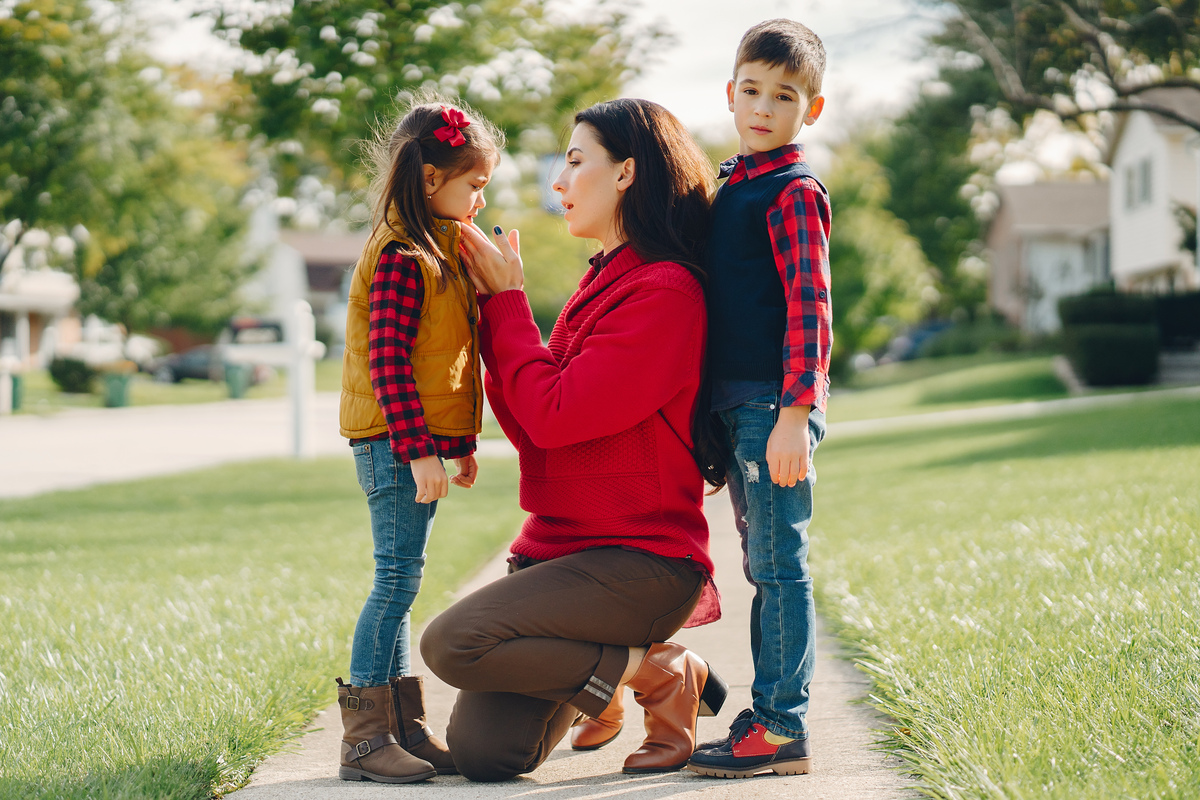 Το μεγαλύτερο μυστικό της γονεϊκότητας: Γιατί τα λάθη γονέων είναι το πολυτιμότερο μάθημα που θα δώσεις στο παιδί σου
