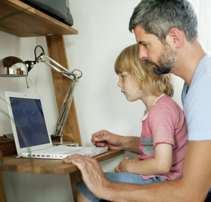 Το παιδί σας «χακάρει» το μέλλον με AI; 5 τρόποι να εξασφαλίσετε ασφαλές διαδίκτυο για παιδιά και αποδοτική μάθηση