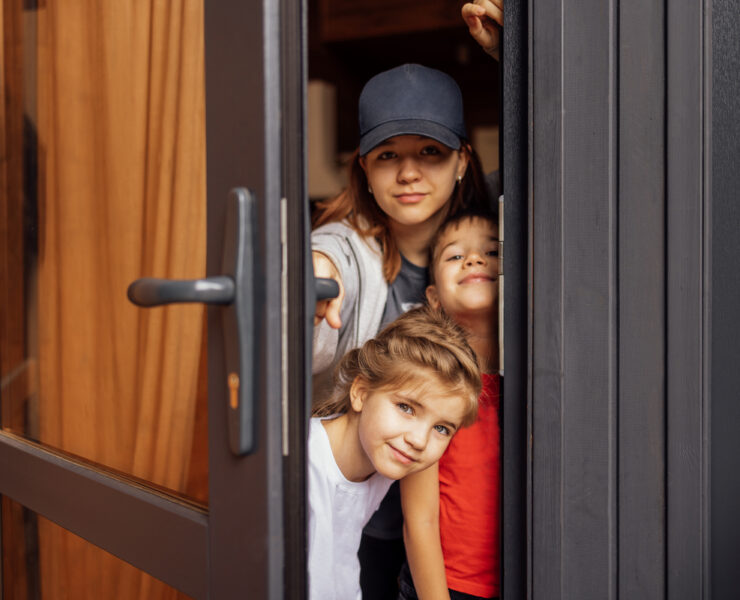 Παραπονιέστε ότι τα παιδιά δεν ακούν, αλλά ξέρατε ότι κρυφακούν μια χαρά;