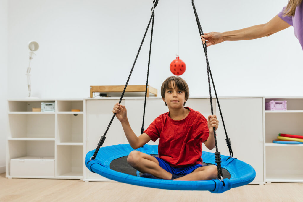 6 τρόποι για να μετατρέψετε το σπίτι σας σε έναν παράδεισο ηρεμίας για παιδιά με νευροδιαφορετικότητα