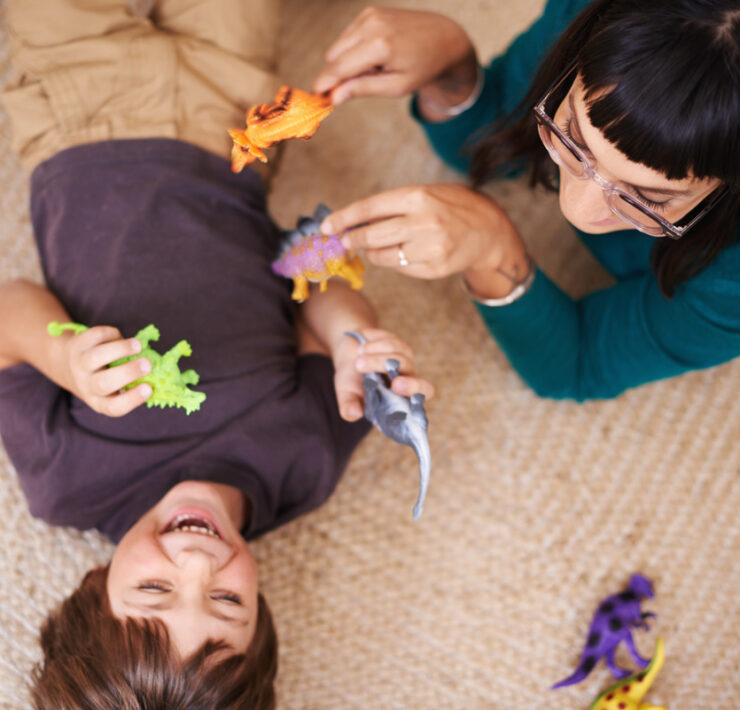 Σε μια καθημερινότητα γεμάτη φροντιστήρια, τάμπλετ και προγράμματα, έχουμε ξεχάσει τη σημασία παιχνιδιού: Δεν είναι πολυτέλεια, είναι ανάγκη
