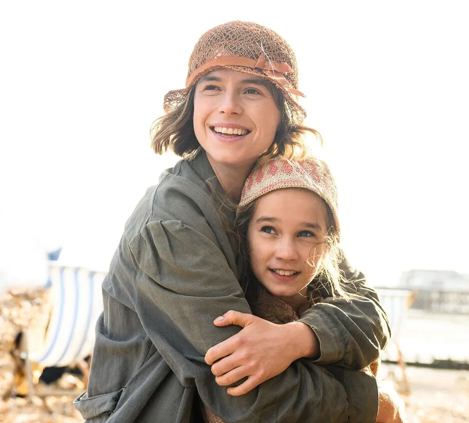 Η Jessie Buckley το Όσκαρ Α’ Γυναικείου Ρόλου και «το όμορφο χάος της καρδιάς κάθε μητέρας» 