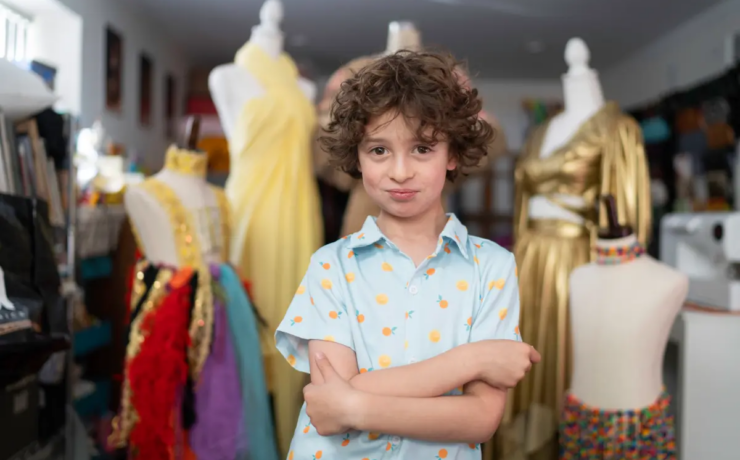 Ο 10χρονος σχεδιαστής Max Alexander κατακτά την Εβδομάδα Μόδας του Παρισιού