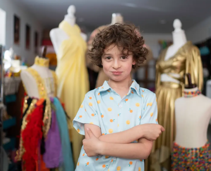 Ο 10χρονος σχεδιαστής Max Alexander κατακτά την Εβδομάδα Μόδας του Παρισιού