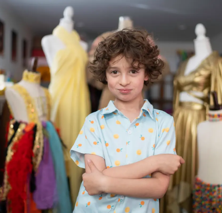 Ο 10χρονος σχεδιαστής Max Alexander κατακτά την Εβδομάδα Μόδας του Παρισιού