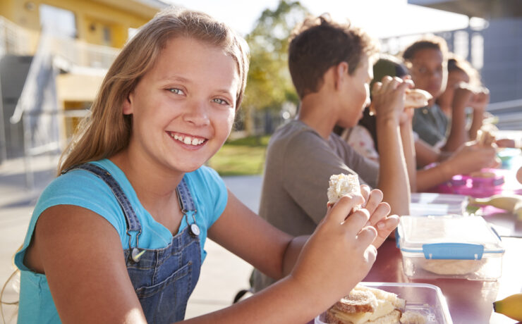 Η διατροφή των εφήβων και η ψυχική υγεία: νέα ανασκόπηση δείχνει ισχυρότερη σύνδεση με το συνολικό διαιτολόγιο