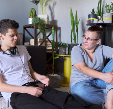 9 πράγματα που θέλουν οι έφηβοι να ξέρουν οι γονείς τους (αλλά σπάνια λένε)