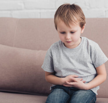 Παιδικό στρες και προβλήματα εντέρου: νέα μελέτη συνδέει την πρώιμη δυσκολία με μακροχρόνιες πεπτικές διαταραχές