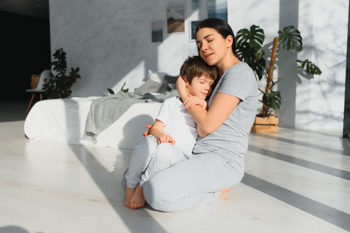 Πώς να μένεις ήρεμη με τα παιδιά: Ένα απλό πλάνο με 3 βήματα για μαμάδες